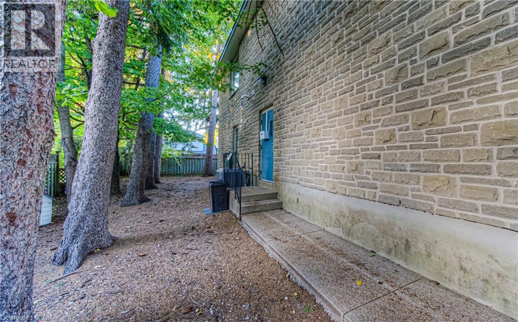 370 University Avenue E Unit# 105, Waterloo, Ontario  N2K 3N2 - Photo 21 - 40768540