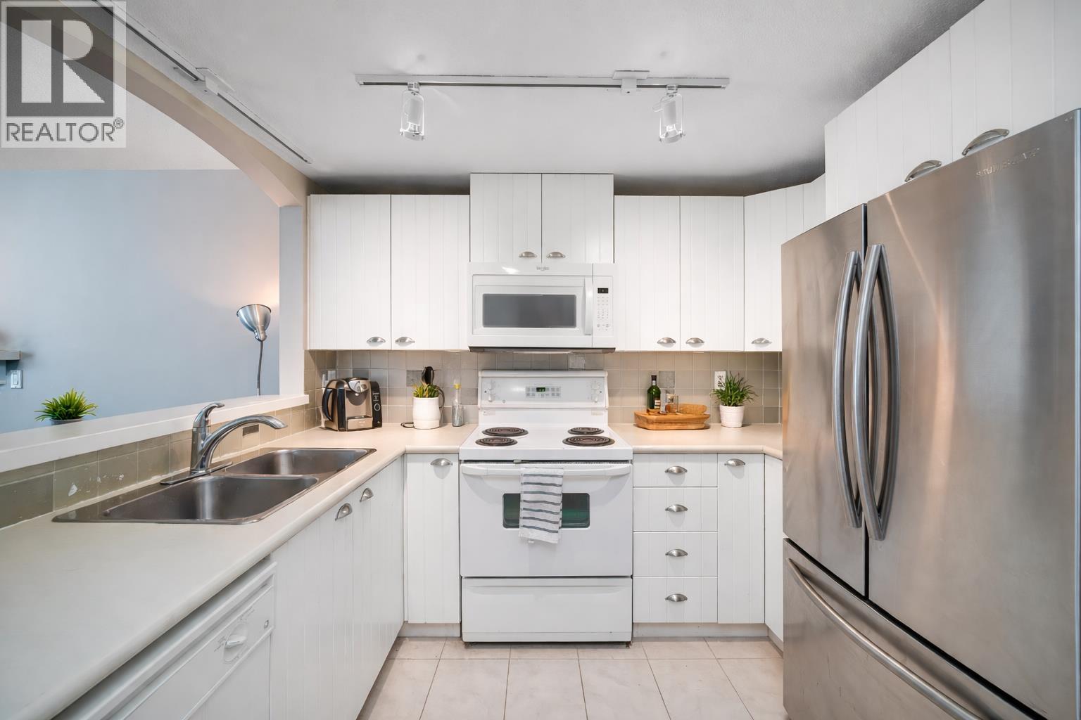 15 1015 Lynn Valley Road, North Vancouver, British Columbia  V7J 1Z6 - Photo 2 - R2990593