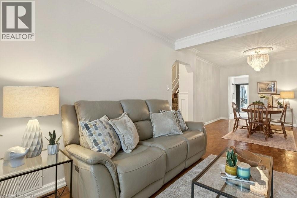 152 Strathcona Avenue N, Hamilton, Ontario  L8R 3C3 - Photo 9 - 40799055