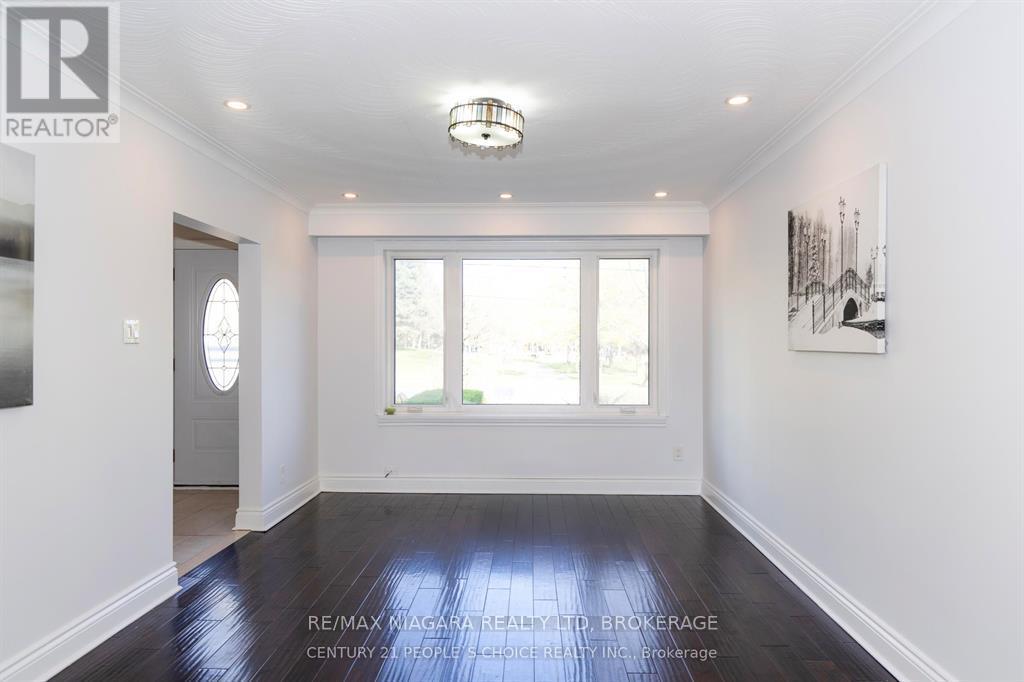 844a Danforth Road, Toronto, Ontario  M1K 1H5 - Photo 5 - E12751818