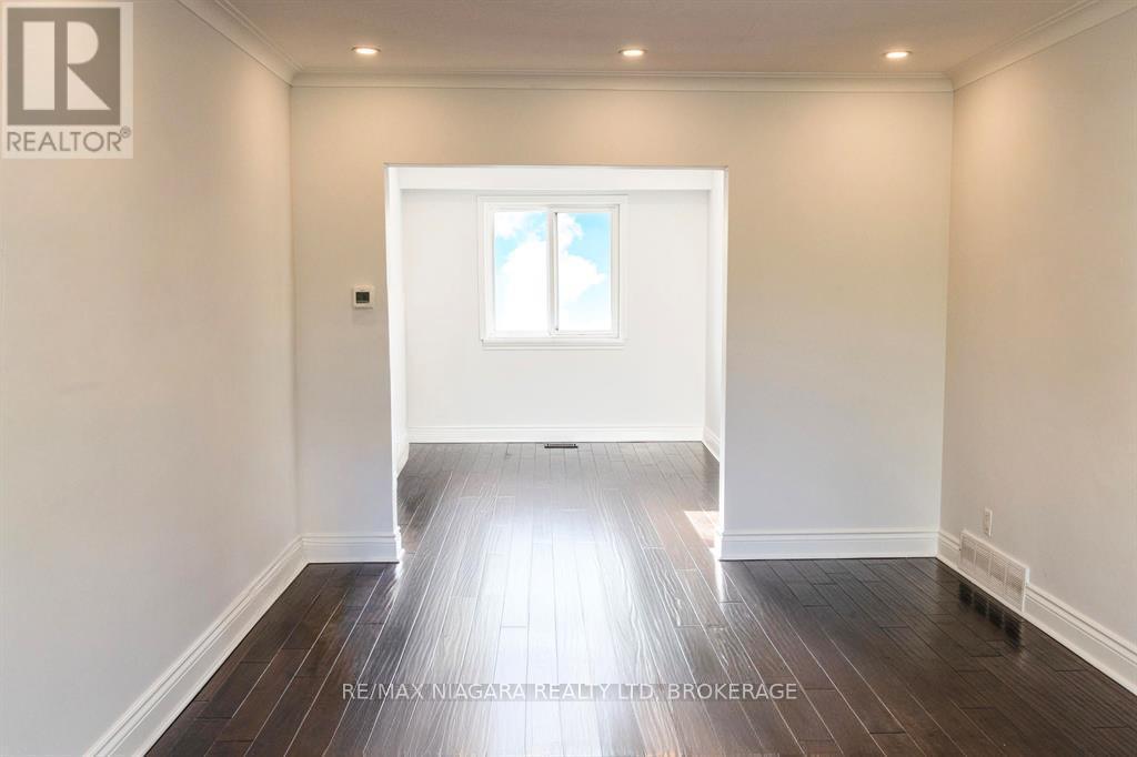 844a Danforth Road, Toronto, Ontario  M1K 1H5 - Photo 7 - E12751818