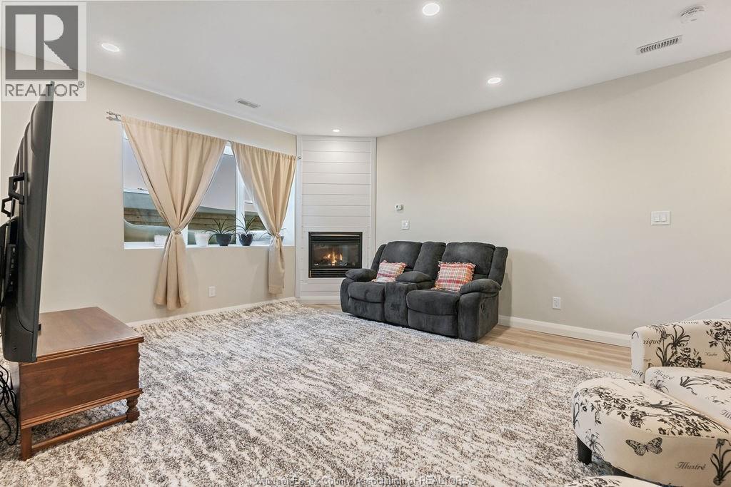 8675 Concession Rd 8, Essex, Ontario  N0R 1B0 - Photo 21 - 26001736