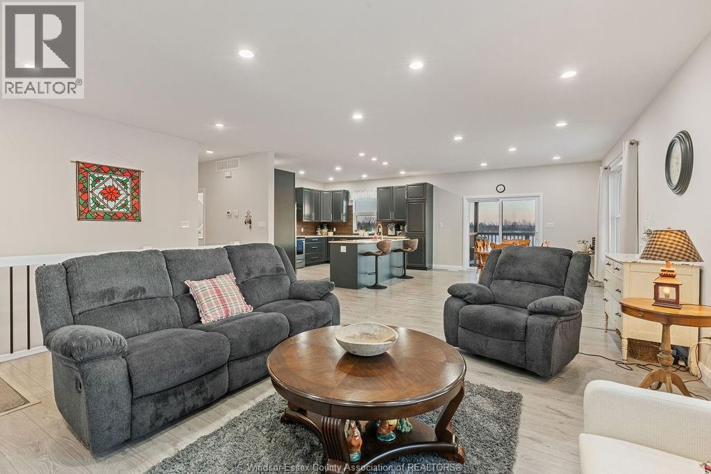 8675 Concession Rd 8, Essex, Ontario  N0R 1B0 - Photo 7 - 26001736