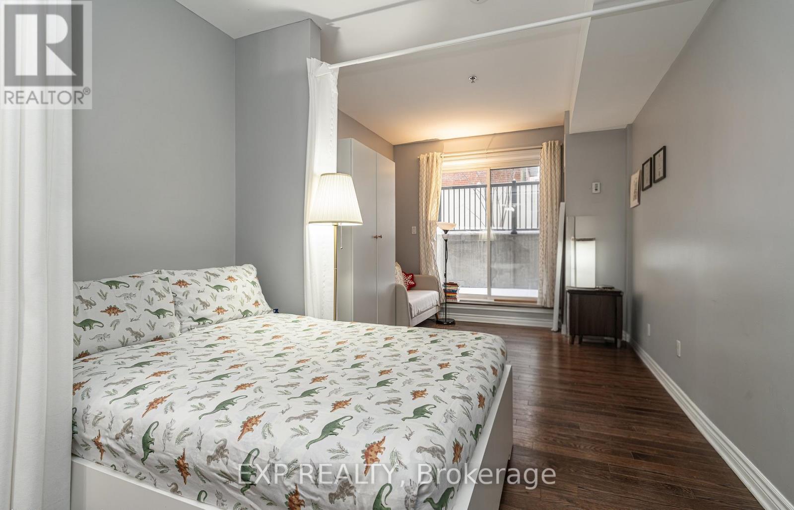 104 - 429 Kent Street W, Ottawa, Ontario  K2P 1B5 - Photo 11 - X12751746