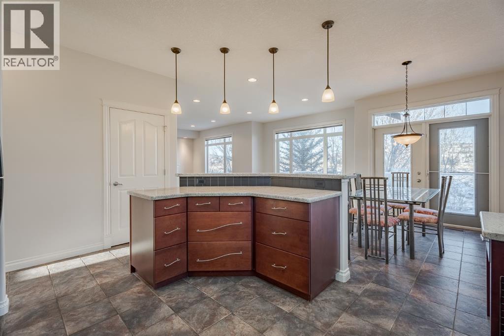 14 Discovery Woods Villas Sw, Calgary, Alberta  T3H 5A6 - Photo 15 - A2273726