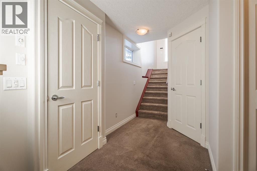 14 Discovery Woods Villas Sw, Calgary, Alberta  T3H 5A6 - Photo 32 - A2273726