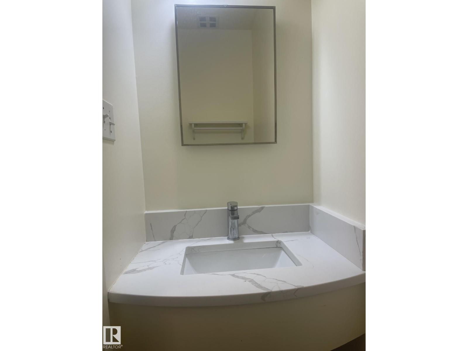 107 Woodstock Nw, Edmonton, Alberta  T5T 0H6 - Photo 12 - E4471175