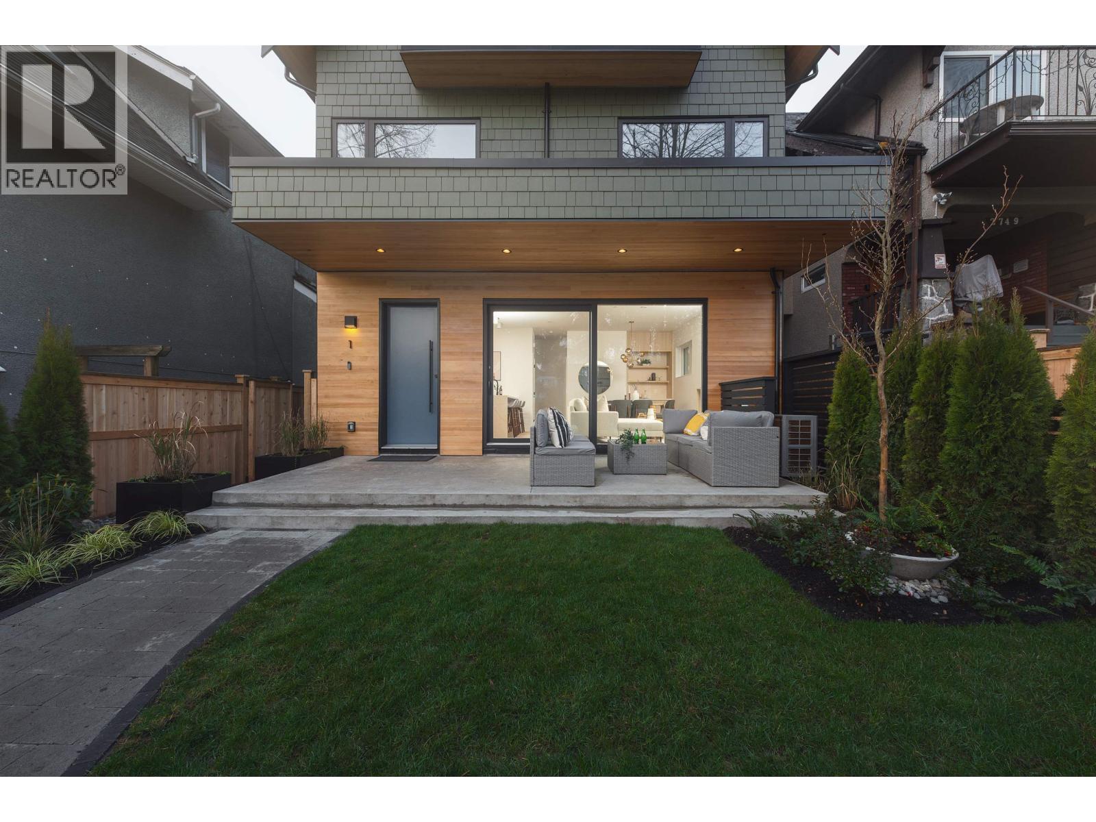 1 2755 W 11th Avenue, Vancouver, British Columbia  V6K 2L8 - Photo 27 - R3085817