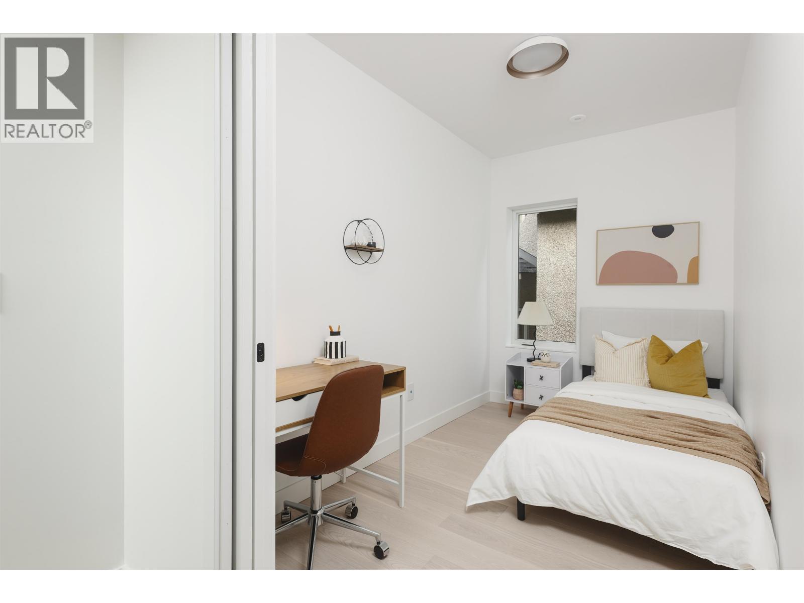 1 2755 W 11th Avenue, Vancouver, British Columbia  V6K 2L8 - Photo 14 - R3085817