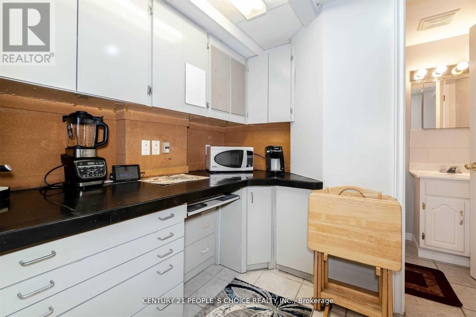 13 Jeffrey Street, Brampton, Ontario  L6S 2M9 - Photo 16 - W12751822