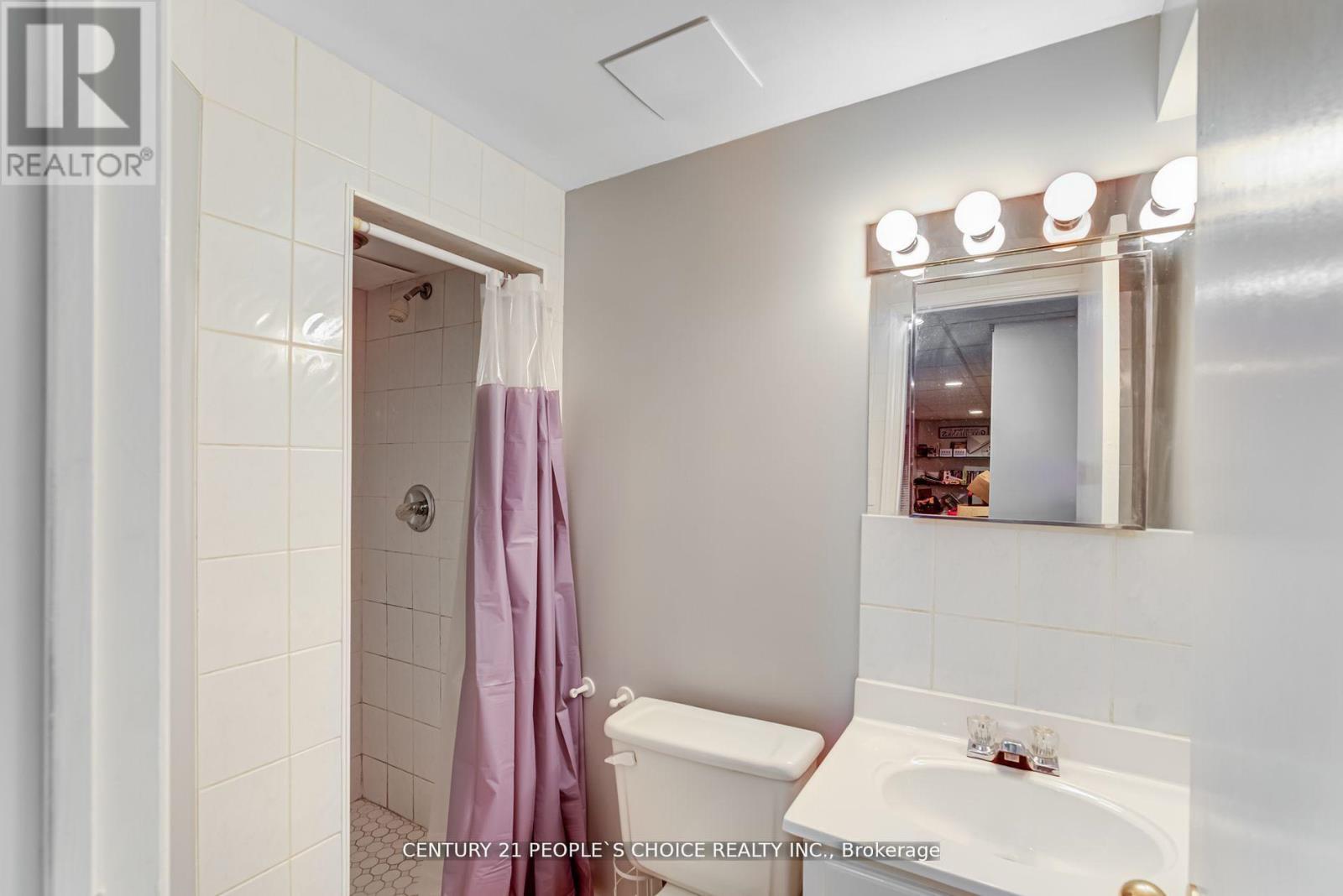 13 Jeffrey Street, Brampton, Ontario  L6S 2M9 - Photo 18 - W12751822