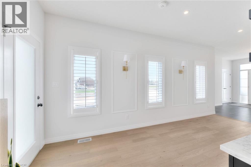 154 Dempsey Drive, Stratford, Ontario  N5A 0K5 - Photo 5 - 40801103