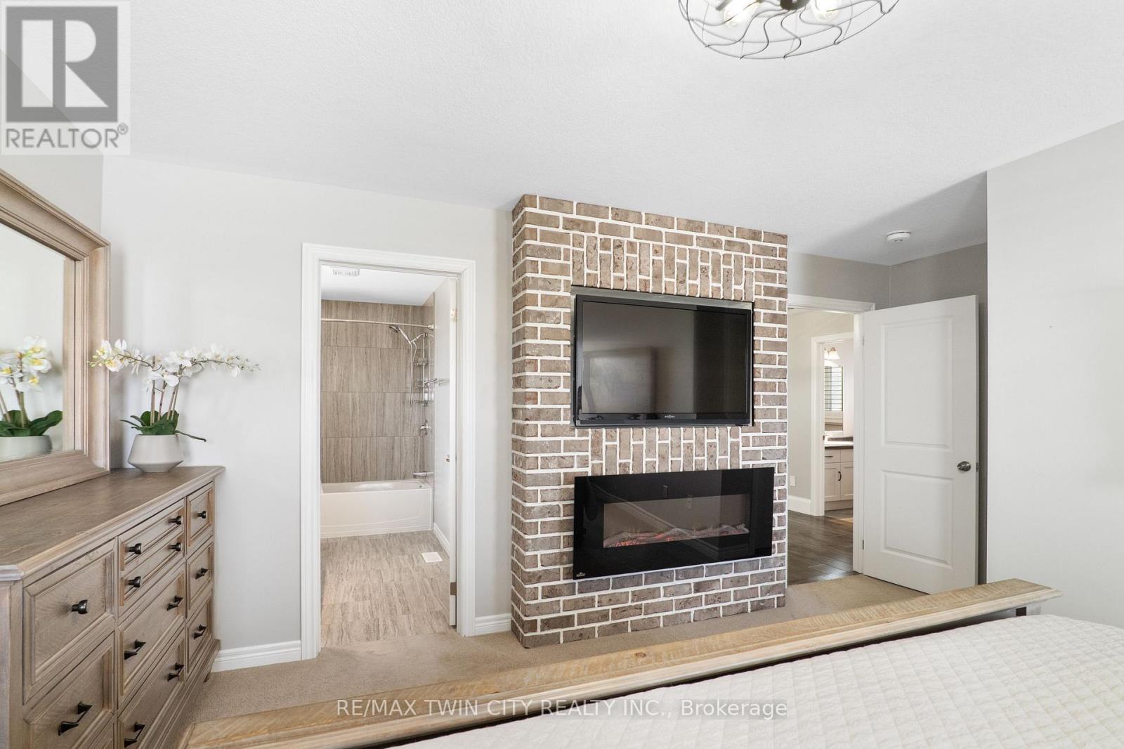 130 Elmbank Trail, Kitchener, Ontario  N2R 0H2 - Photo 24 - X12751816