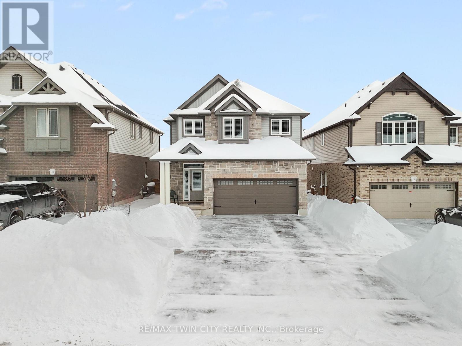 130 Elmbank Trail, Kitchener, Ontario  N2R 0H2 - Photo 50 - X12751816