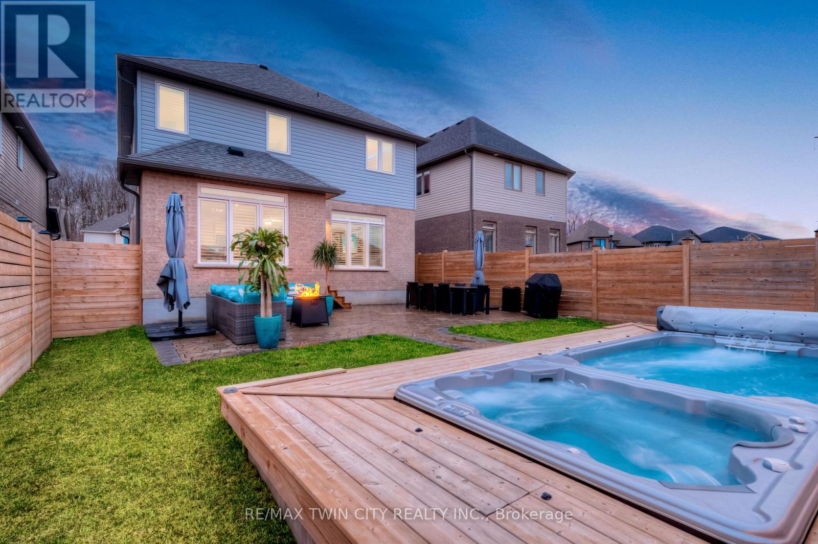 130 Elmbank Trail, Kitchener, Ontario  N2R 0H2 - Photo 6 - X12751816