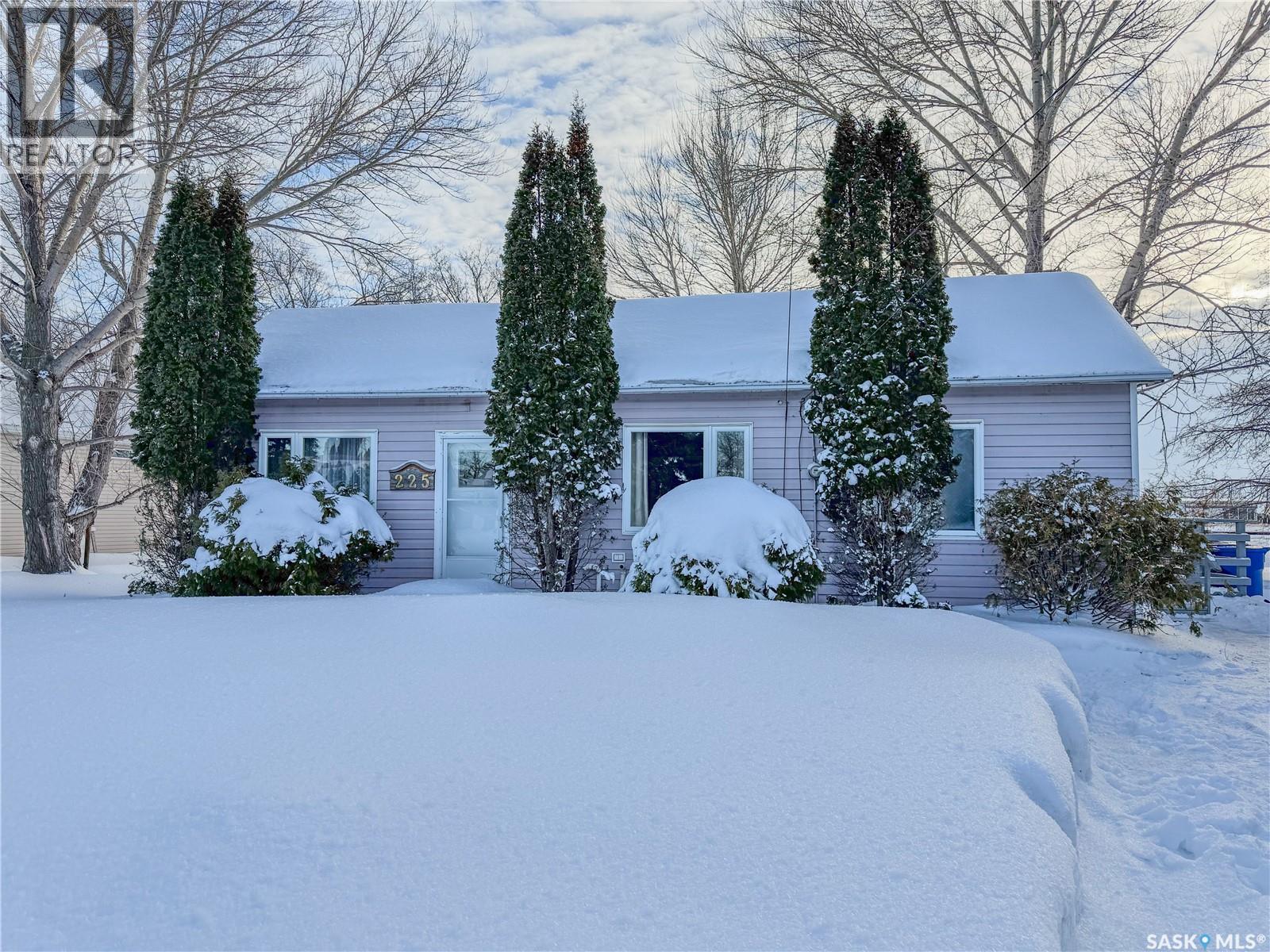 225 Vincent STREET W, Churchbridge, Saskatchewan