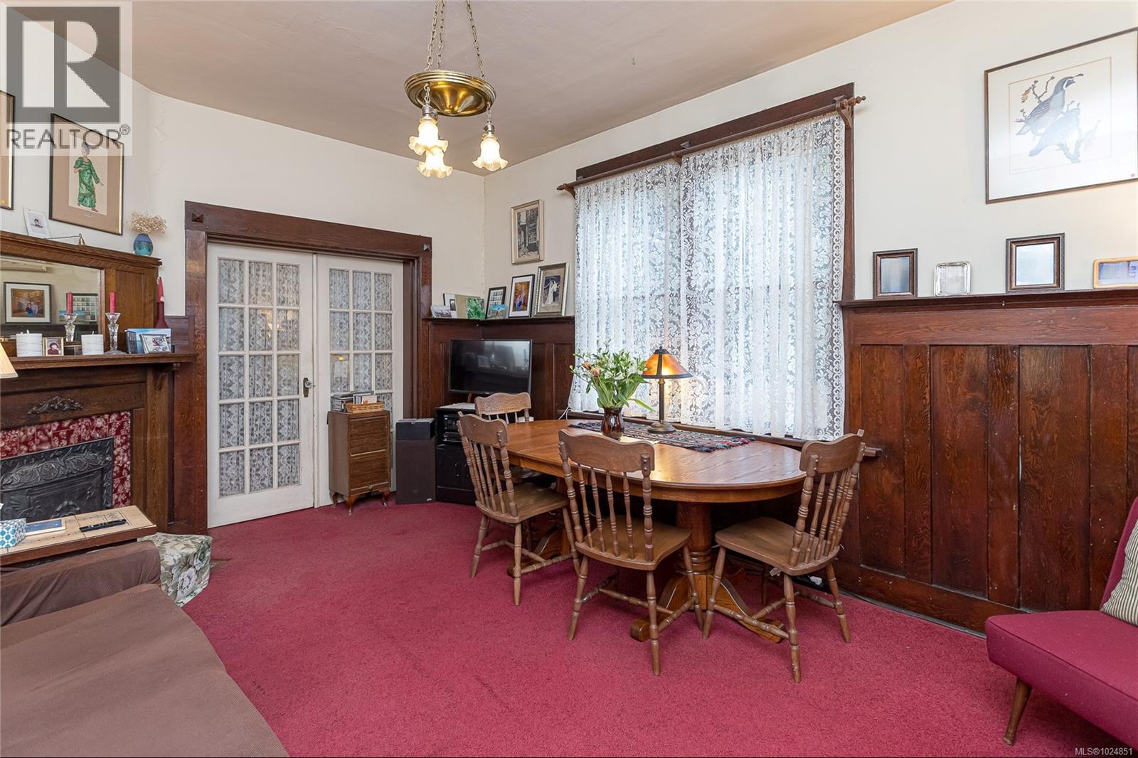 1935 Haultain St, Saanich, British Columbia  V8R 2L3 - Photo 7 - 1024851