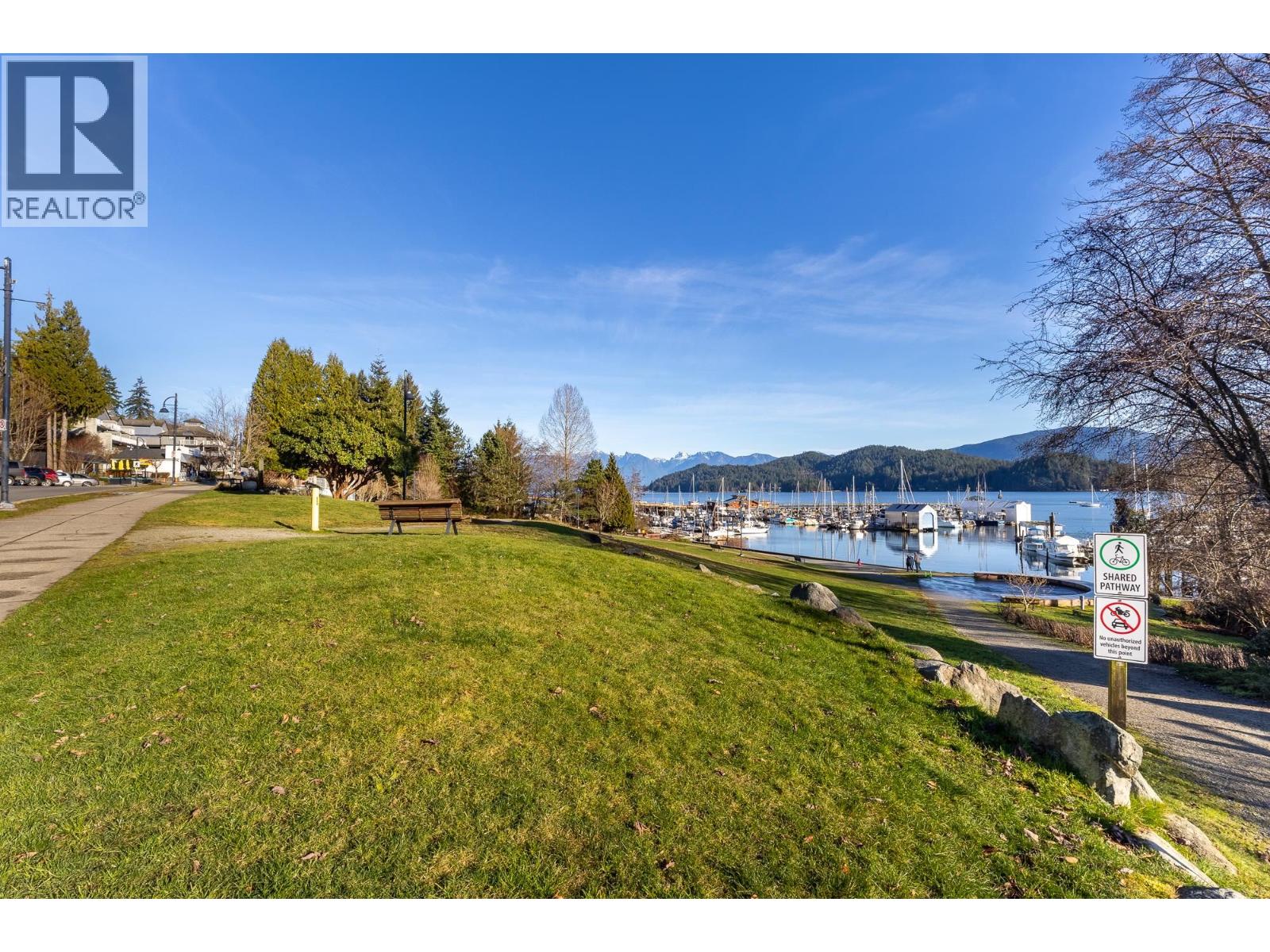 636 Bay Road, Gibsons, British Columbia  V0N 1V8 - Photo 22 - R3085102