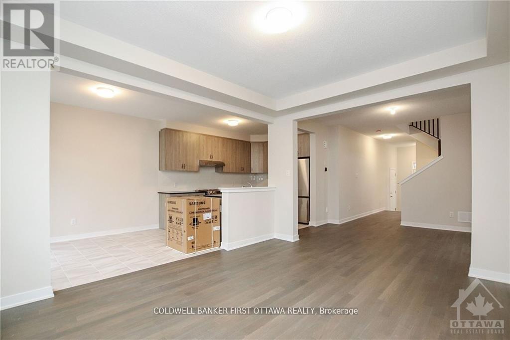 71 Kindred Row, Ottawa, Ontario  K2S 2Z6 - Photo 10 - X12751834