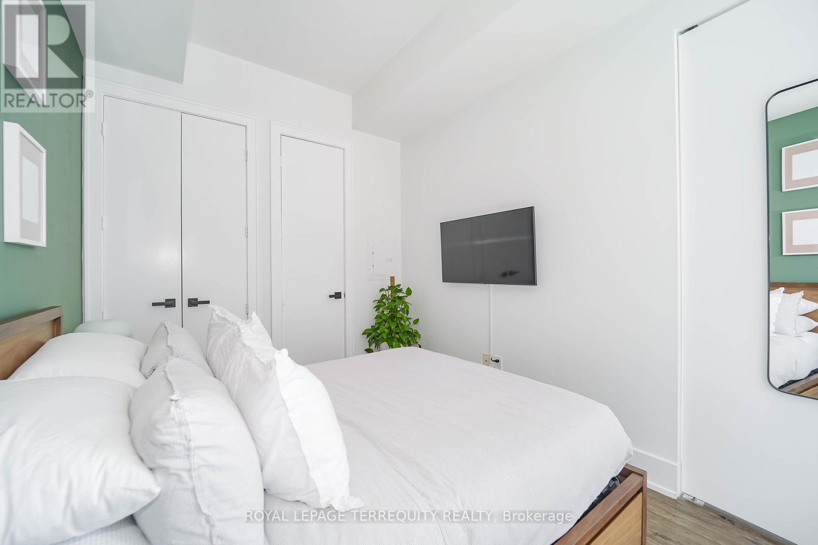 410 - 29 Queens Quay E, Toronto, Ontario  M5E 0A4 - Photo 18 - C12748732