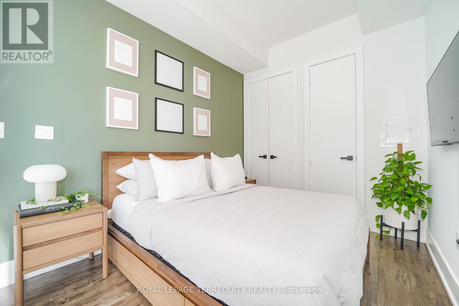 410 - 29 Queens Quay E, Toronto, Ontario  M5E 0A4 - Photo 17 - C12748732