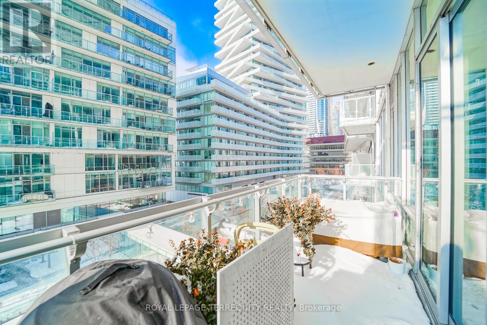 410 - 29 Queens Quay E, Toronto, Ontario  M5E 0A4 - Photo 25 - C12748732