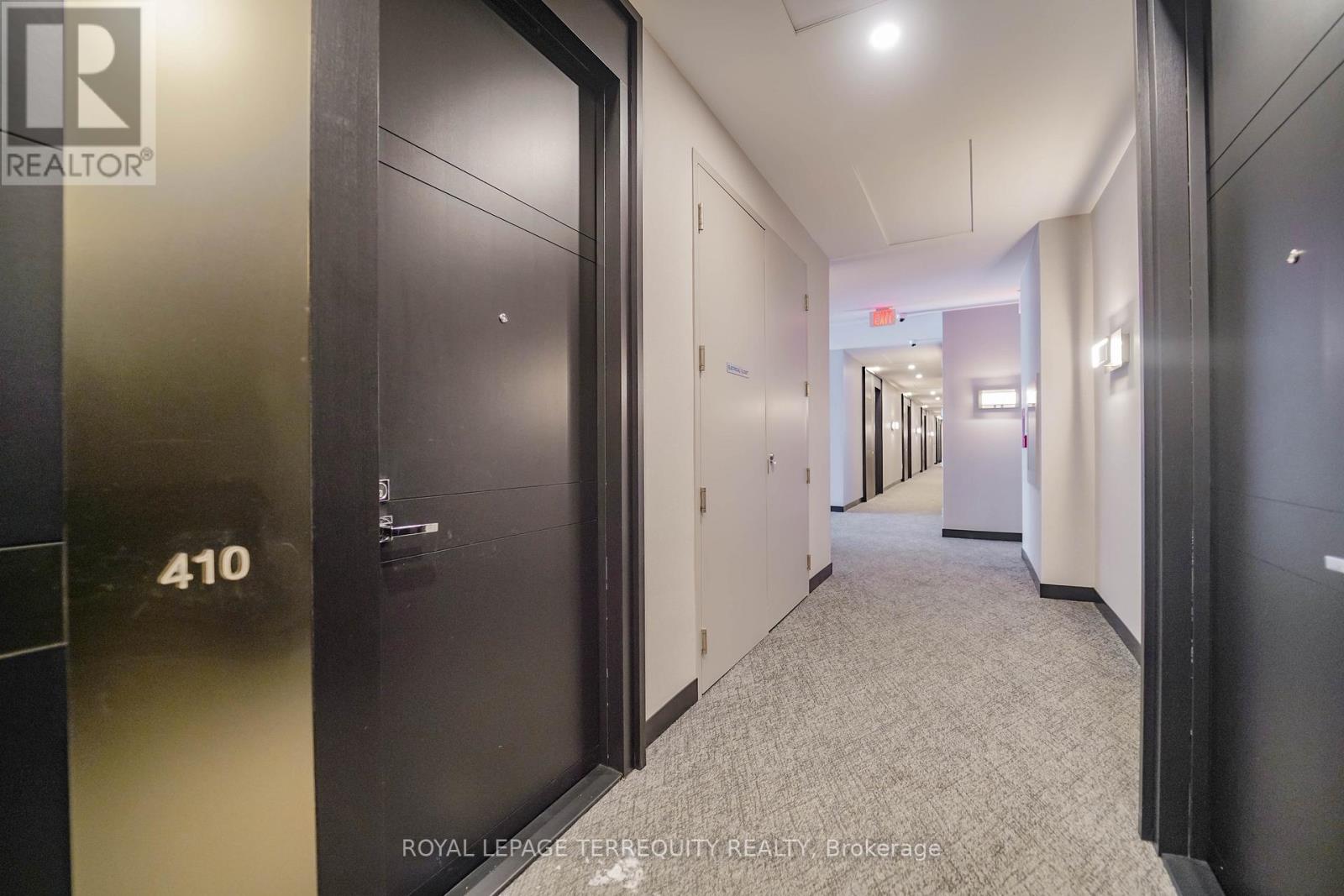 410 - 29 Queens Quay E, Toronto, Ontario  M5E 0A4 - Photo 2 - C12748732