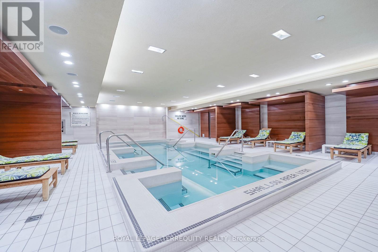 410 - 29 Queens Quay E, Toronto, Ontario  M5E 0A4 - Photo 32 - C12748732