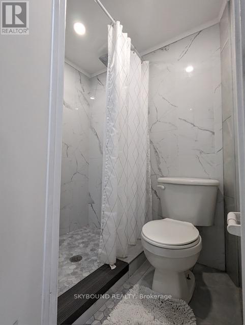 5 - 49 Red Robin Way, Toronto, Ontario  M2R 3K6 - Photo 6 - C12751836