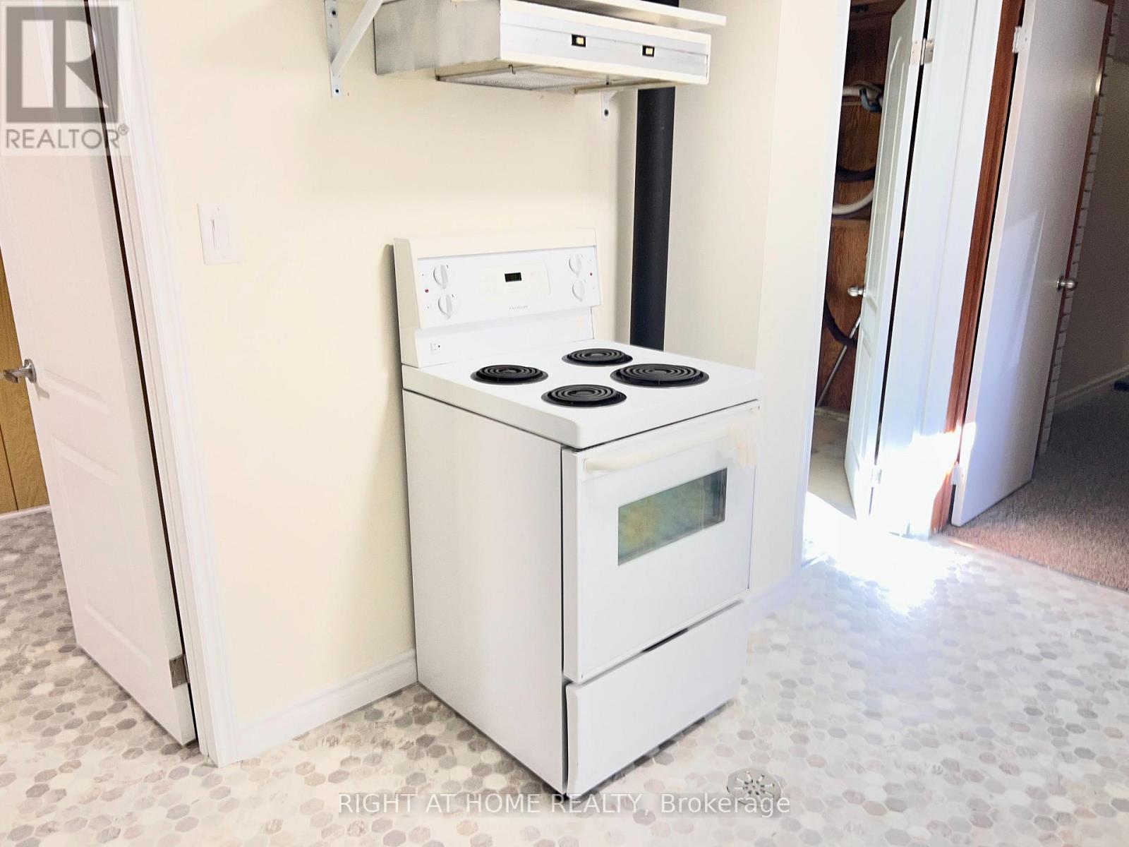 2 Thorncroft Crescent, Ajax, Ontario  L1S 2S2 - Photo 10 - E12751844