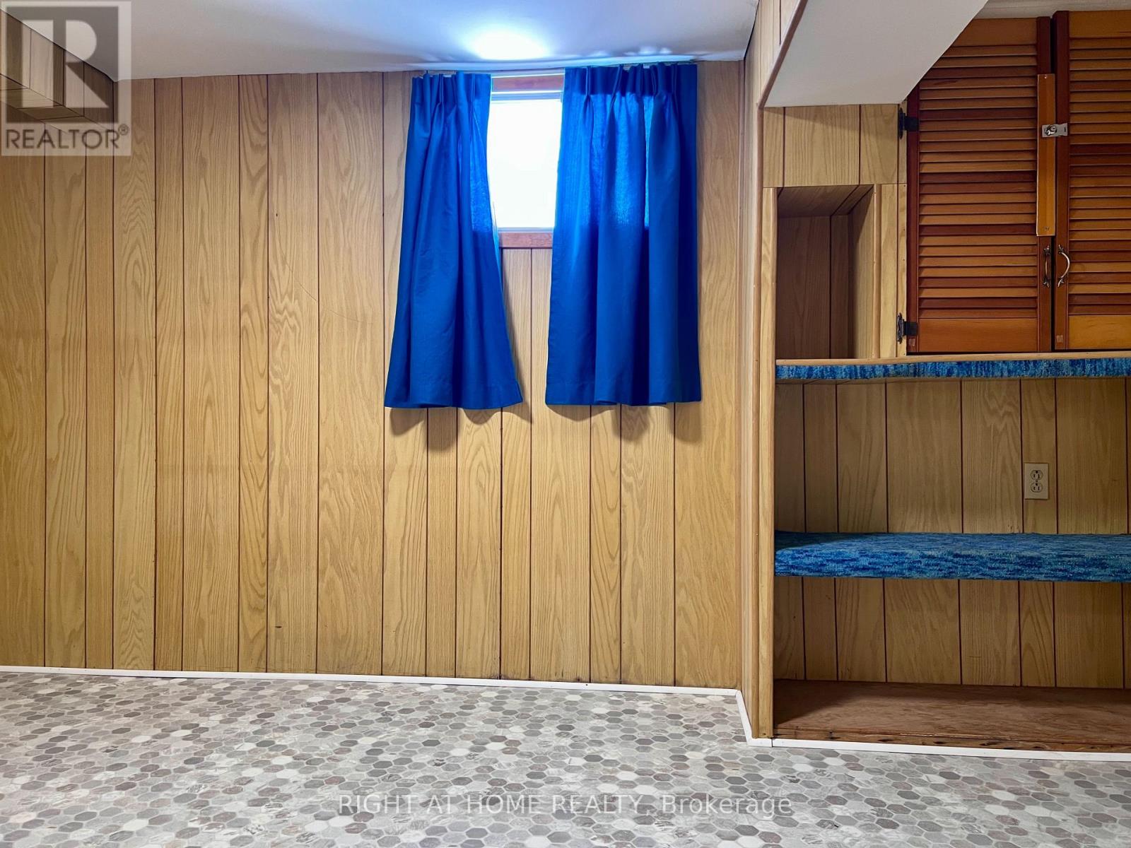 2 Thorncroft Crescent, Ajax, Ontario  L1S 2S2 - Photo 6 - E12751844