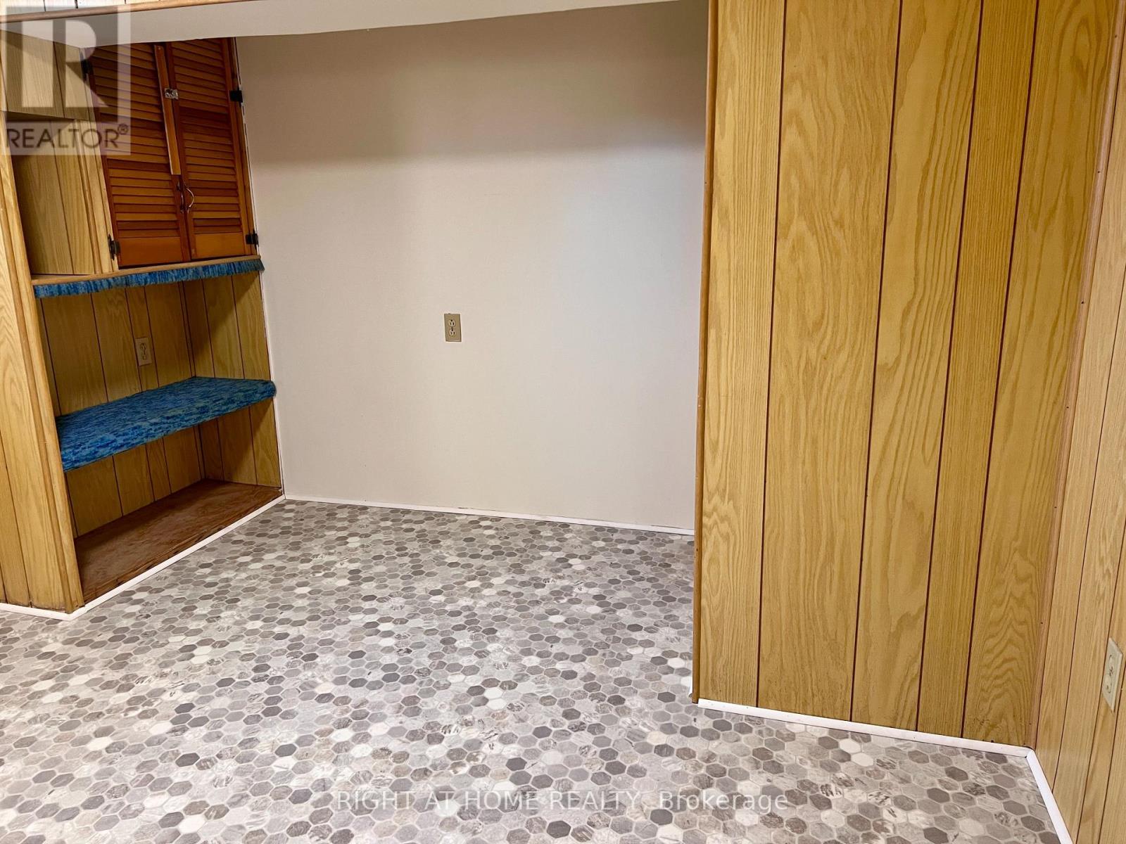 2 Thorncroft Crescent, Ajax, Ontario  L1S 2S2 - Photo 7 - E12751844