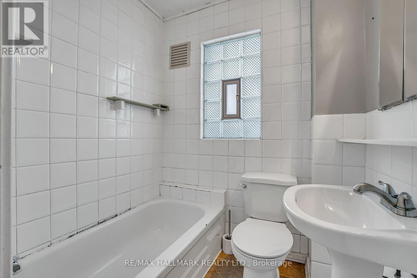 4 Meadow Avenue, Toronto, Ontario  M1N 1V6 - Photo 18 - E12751852