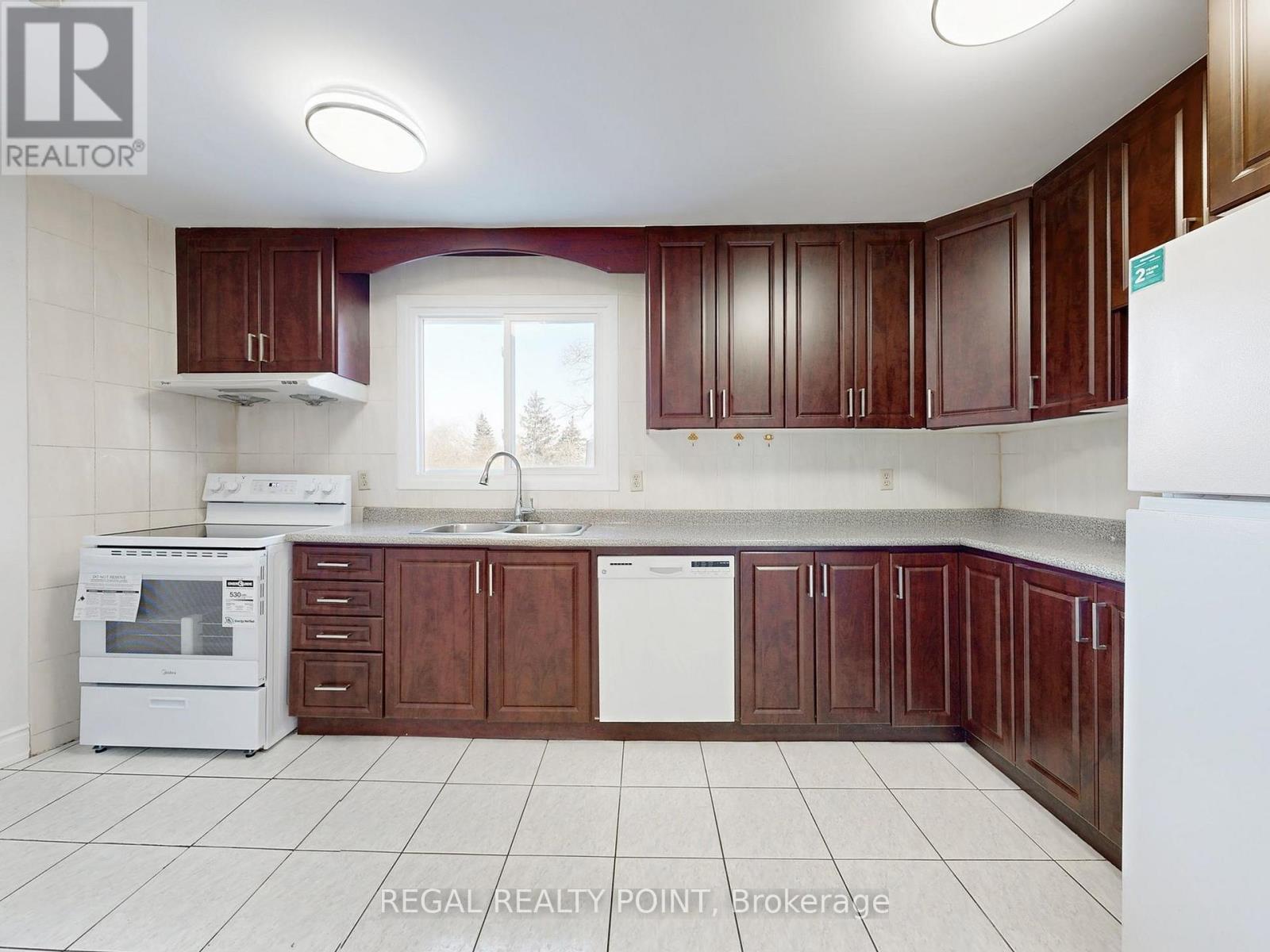 328 Sprucewood Court, Toronto, Ontario  M1W 1R1 - Photo 10 - E12751860