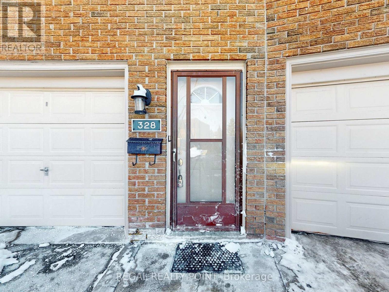 328 Sprucewood Court, Toronto, Ontario  M1W 1R1 - Photo 2 - E12751860