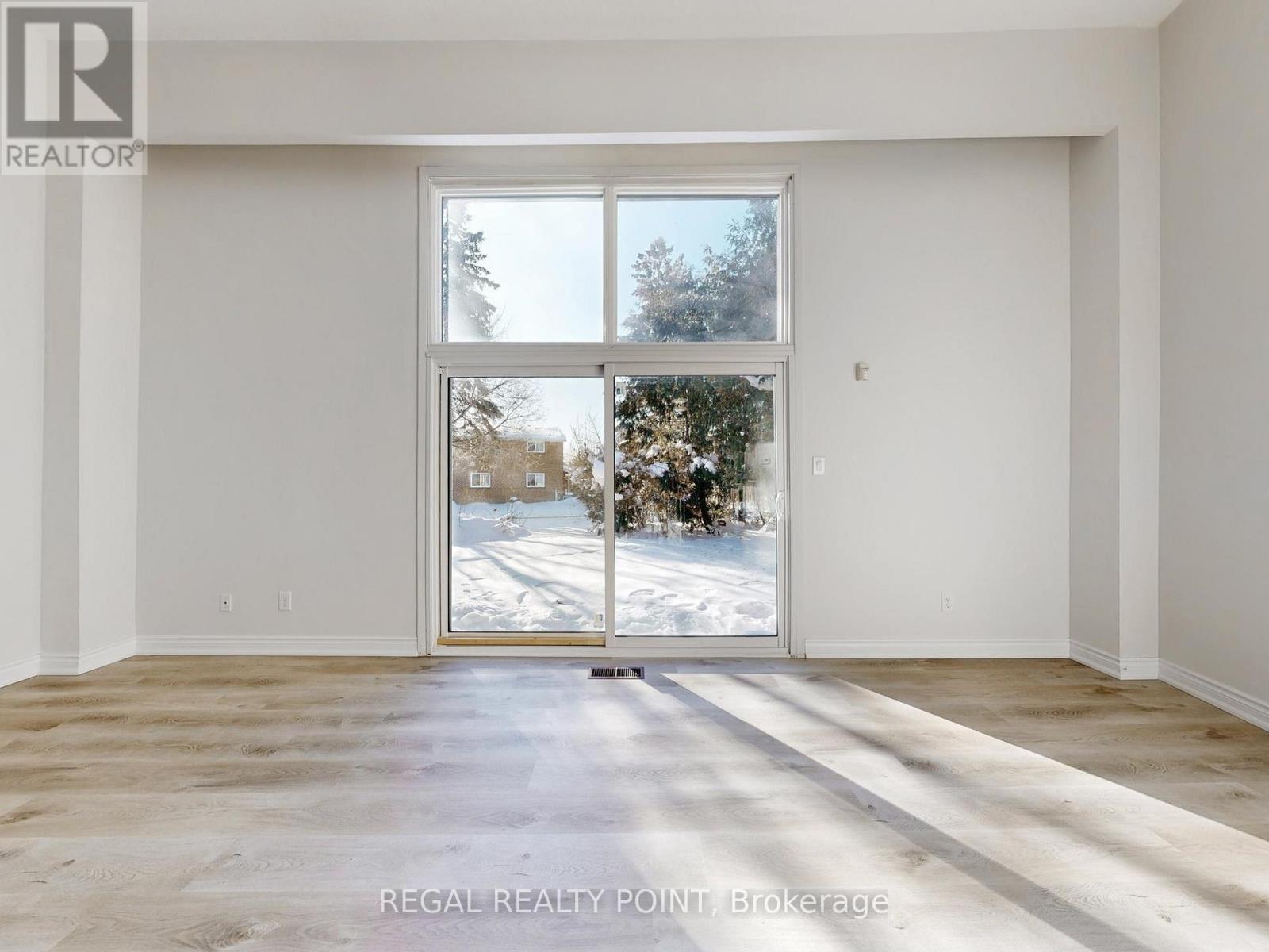 328 Sprucewood Court, Toronto, Ontario  M1W 1R1 - Photo 5 - E12751860