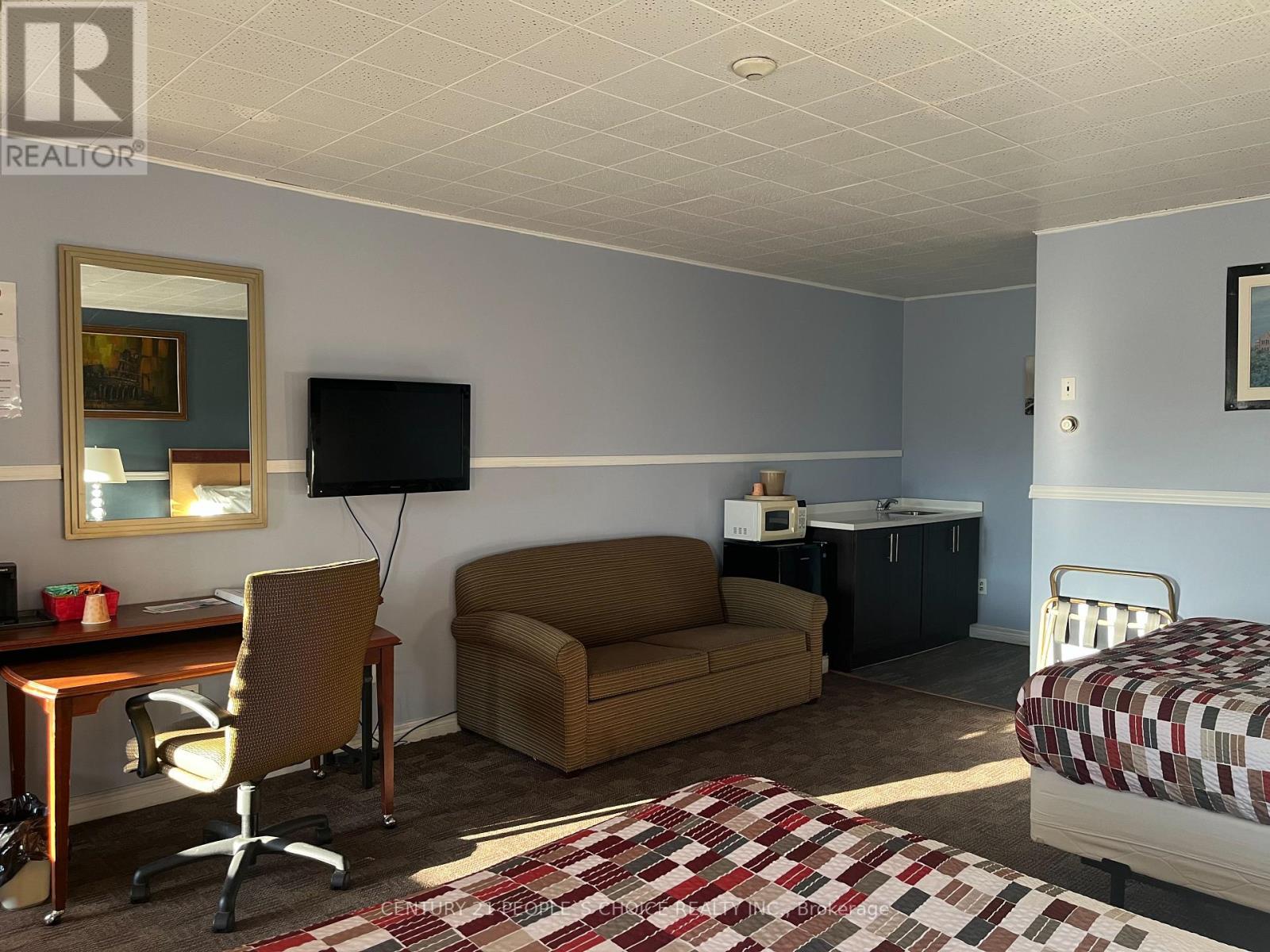 50 - 52 Highway 11 S, Cochrane, Ontario  P0L 1C0 - Photo 27 - T12751848