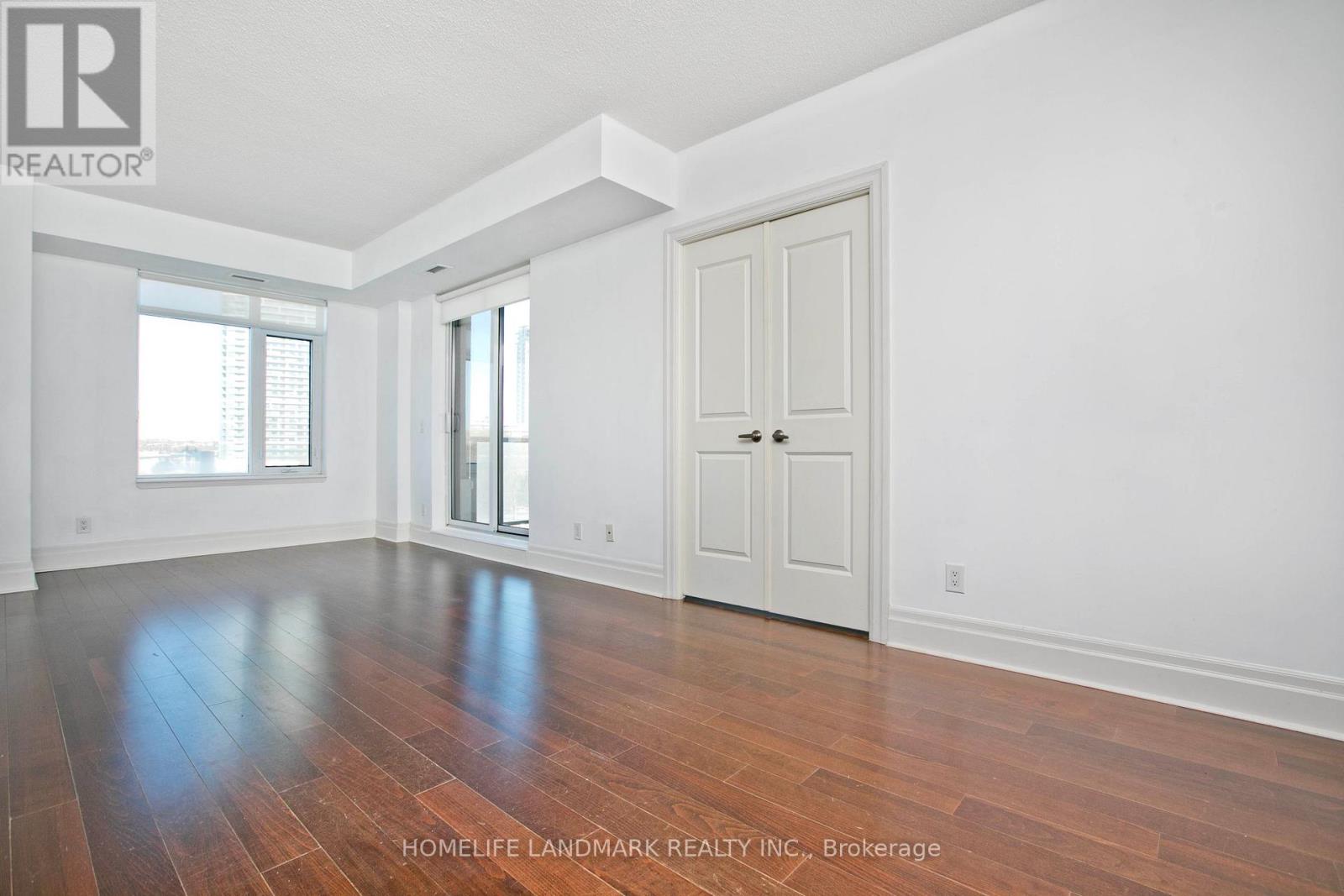 307 - 151 Upper Duke Crescent, Markham, Ontario  L6G 0E1 - Photo 5 - N12595186