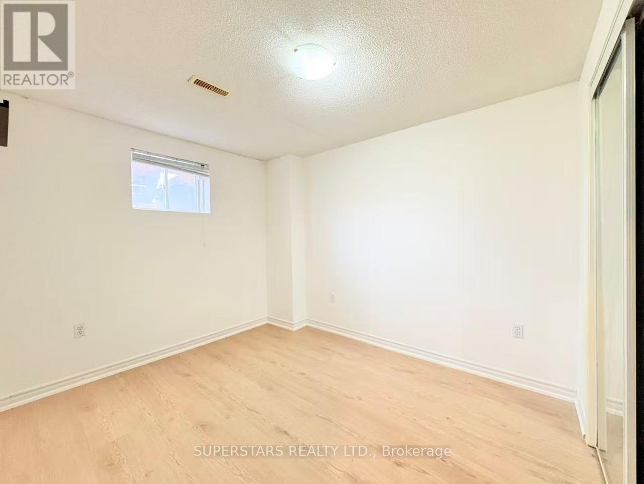 Bsmt - 21 Viewcrest Circle, Toronto, Ontario  M9W 7G5 - Photo 7 - W12751846