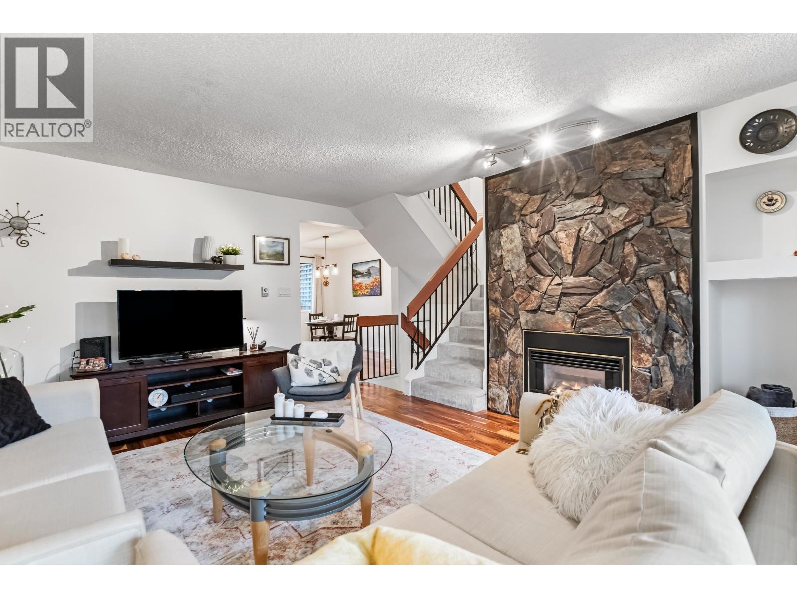 5857 Mayview Circle, Burnaby, British Columbia  V5E 4B7 - Photo 11 - R3079891