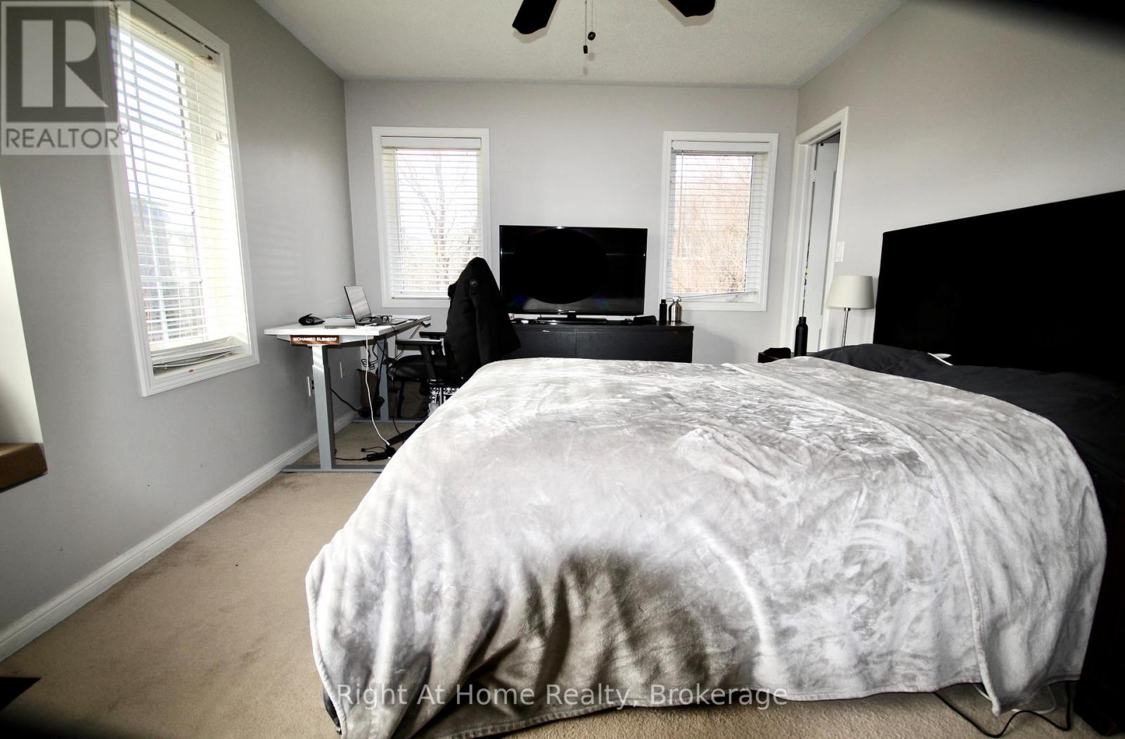 2253 Baronwood Drive, Oakville, Ontario  L6M 4X1 - Photo 10 - W12751890