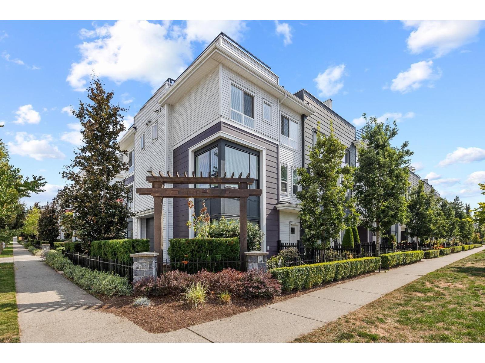 39 16336 23A AVENUE, Surrey, British Columbia