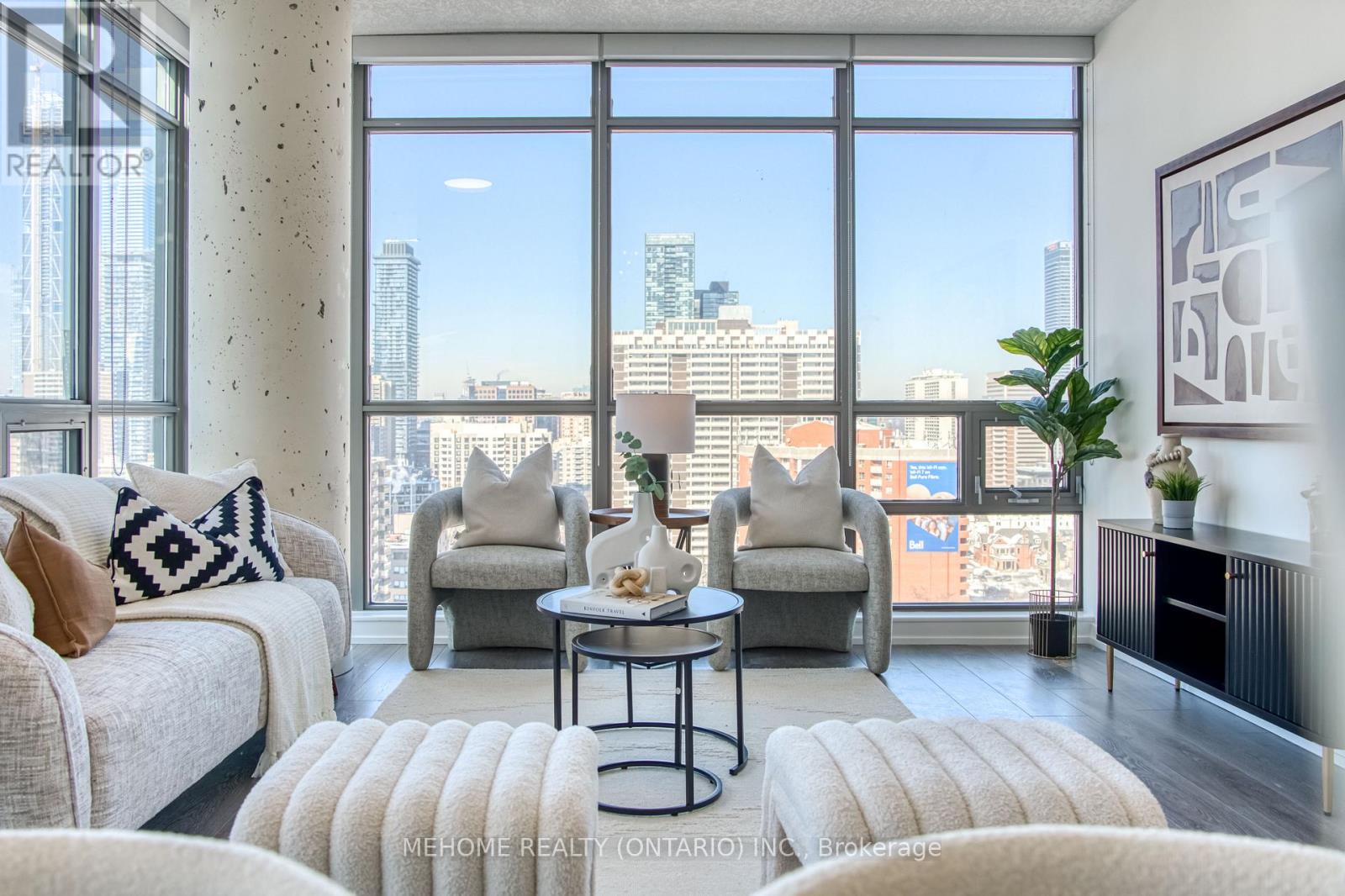 2002 - 285 Mutual Street, Toronto, Ontario  M4Y 3C5 - Photo 2 - C12751872