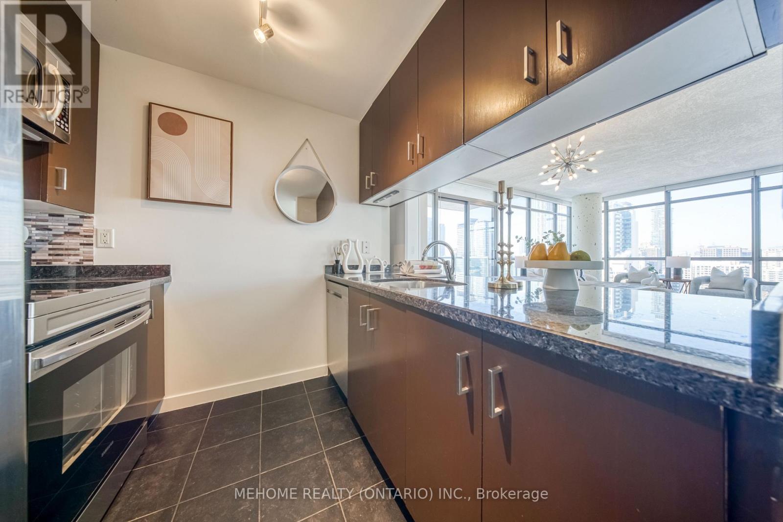 2002 - 285 Mutual Street, Toronto, Ontario  M4Y 3C5 - Photo 9 - C12751872