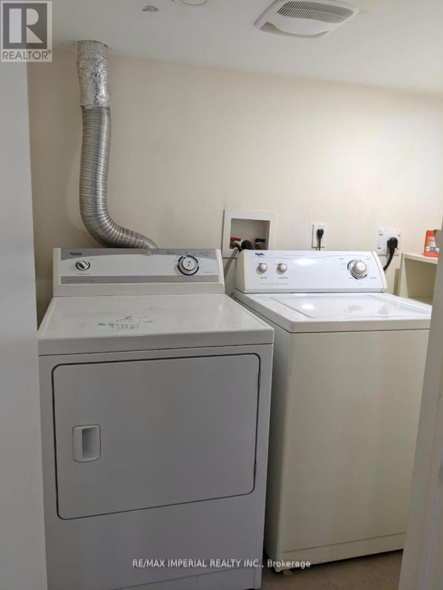 65 Northey Drive, Toronto, Ontario  M2L 2S8 - Photo 14 - C12751912