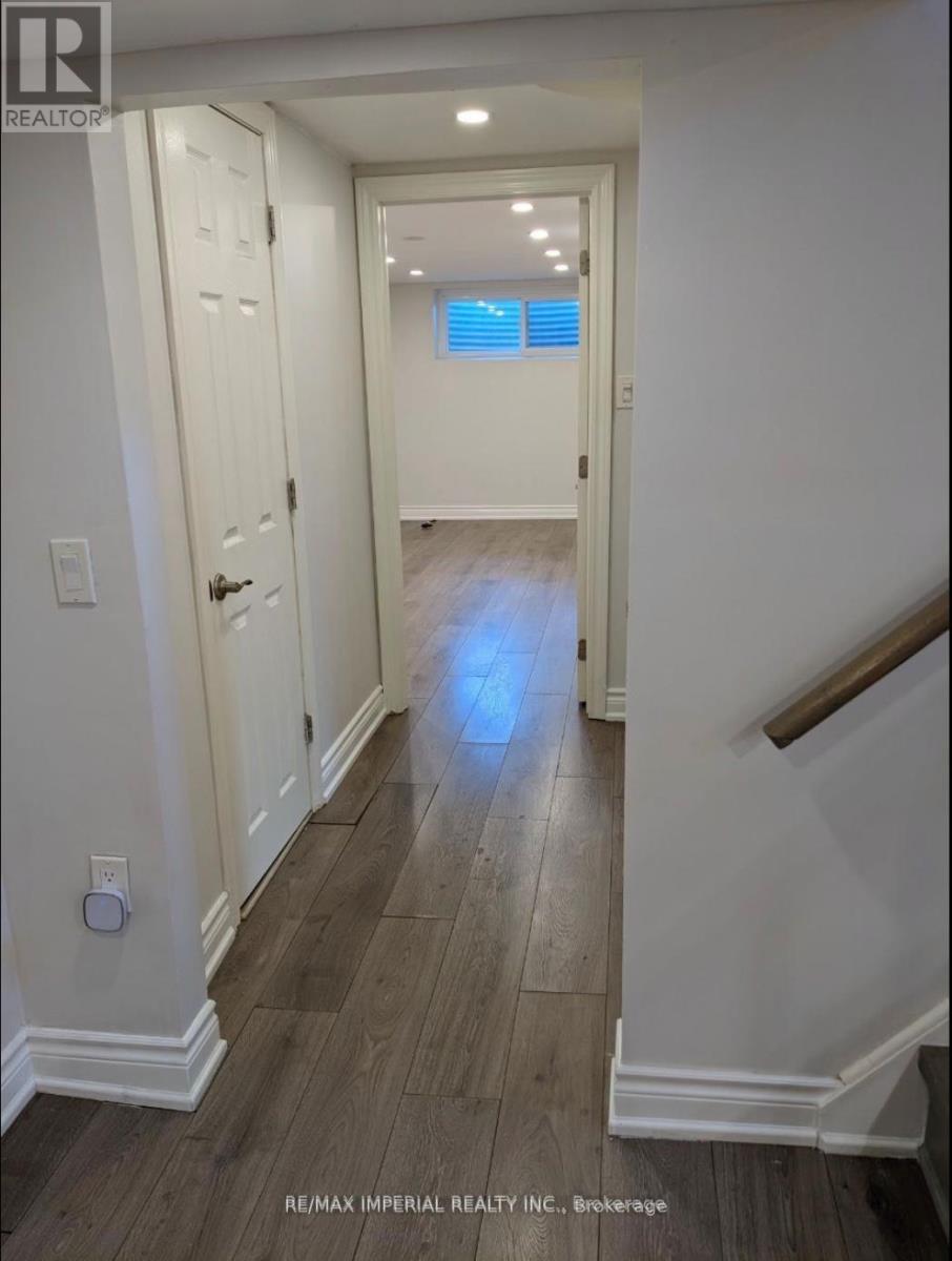 65 Northey Drive, Toronto, Ontario  M2L 2S8 - Photo 7 - C12751912