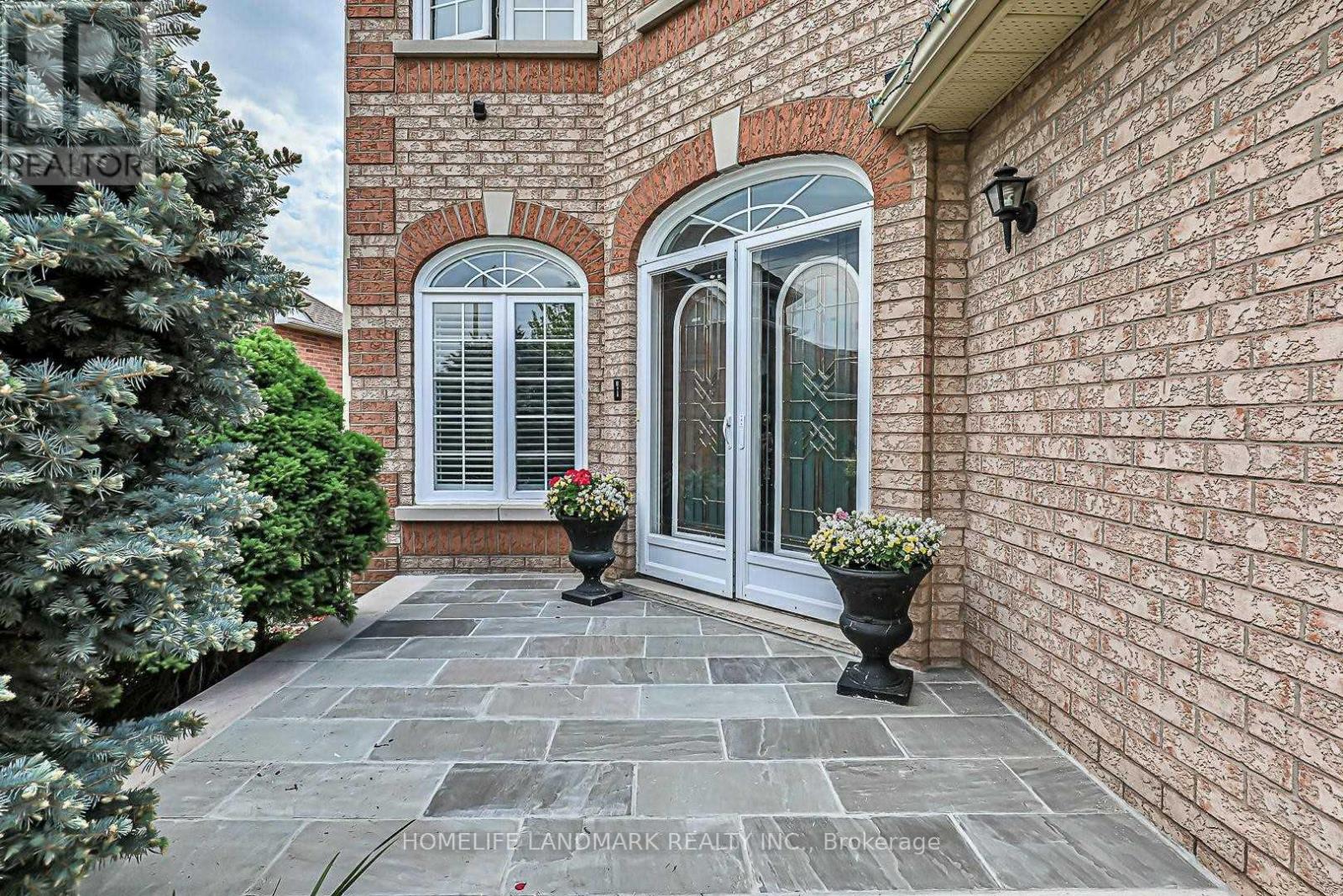 72 Avro Road, Vaughan, Ontario  L6A 1Y3 - Photo 2 - N12751874