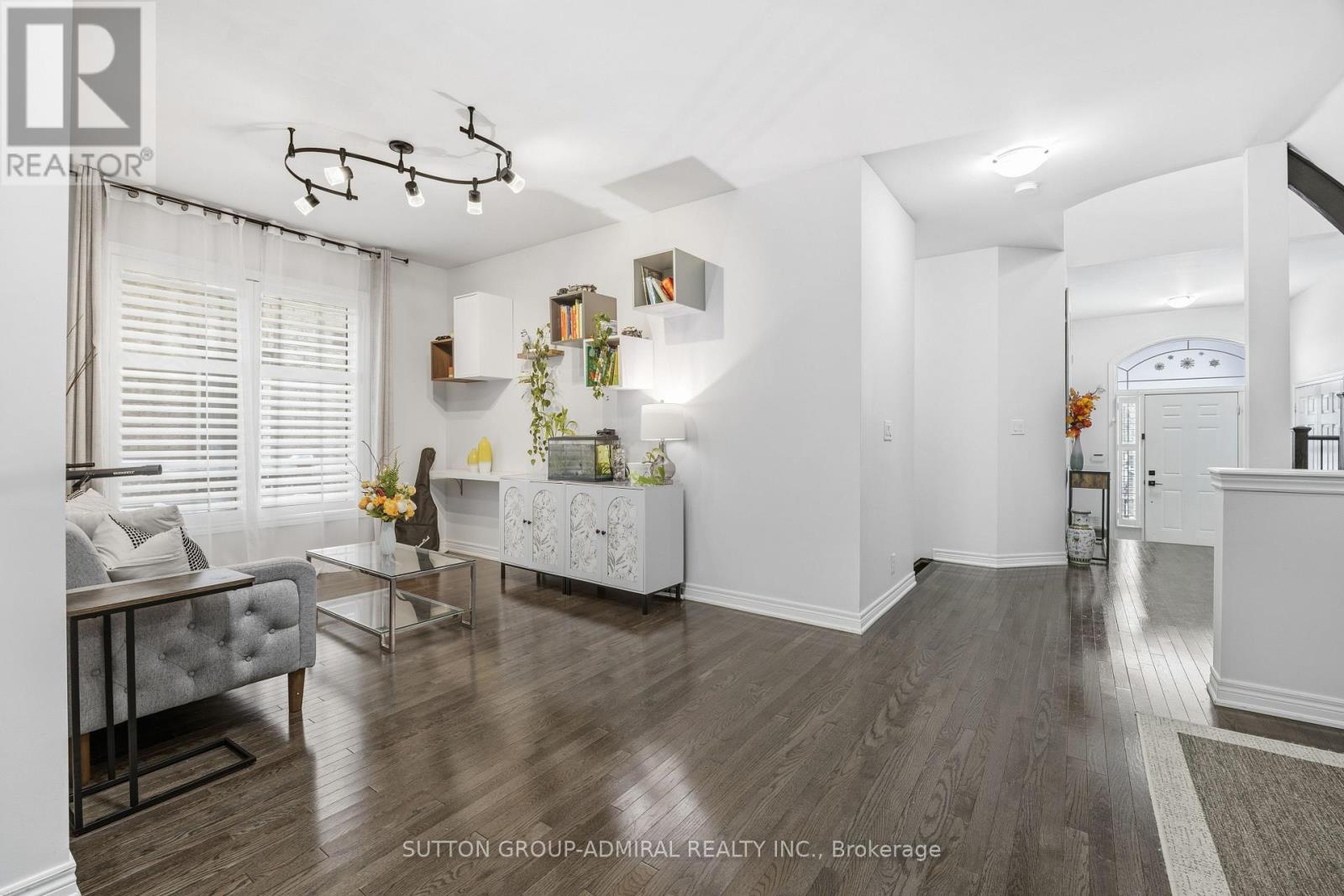 10 Usherwood Street, Aurora, Ontario  L4G 7W6 - Photo 15 - N12751880