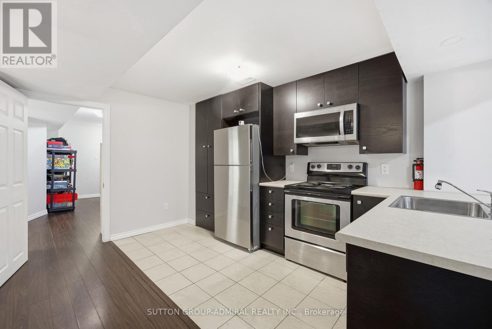 10 Usherwood Street, Aurora, Ontario  L4G 7W6 - Photo 36 - N12751880