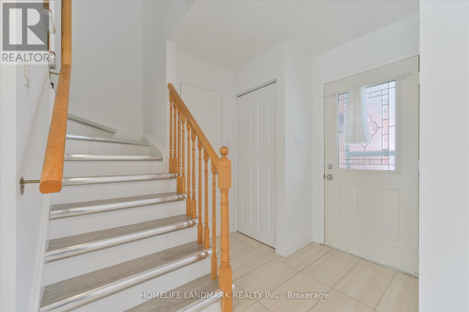 29 Drake Drive, Barrie, Ontario  L4N 8W3 - Photo 3 - S12751904